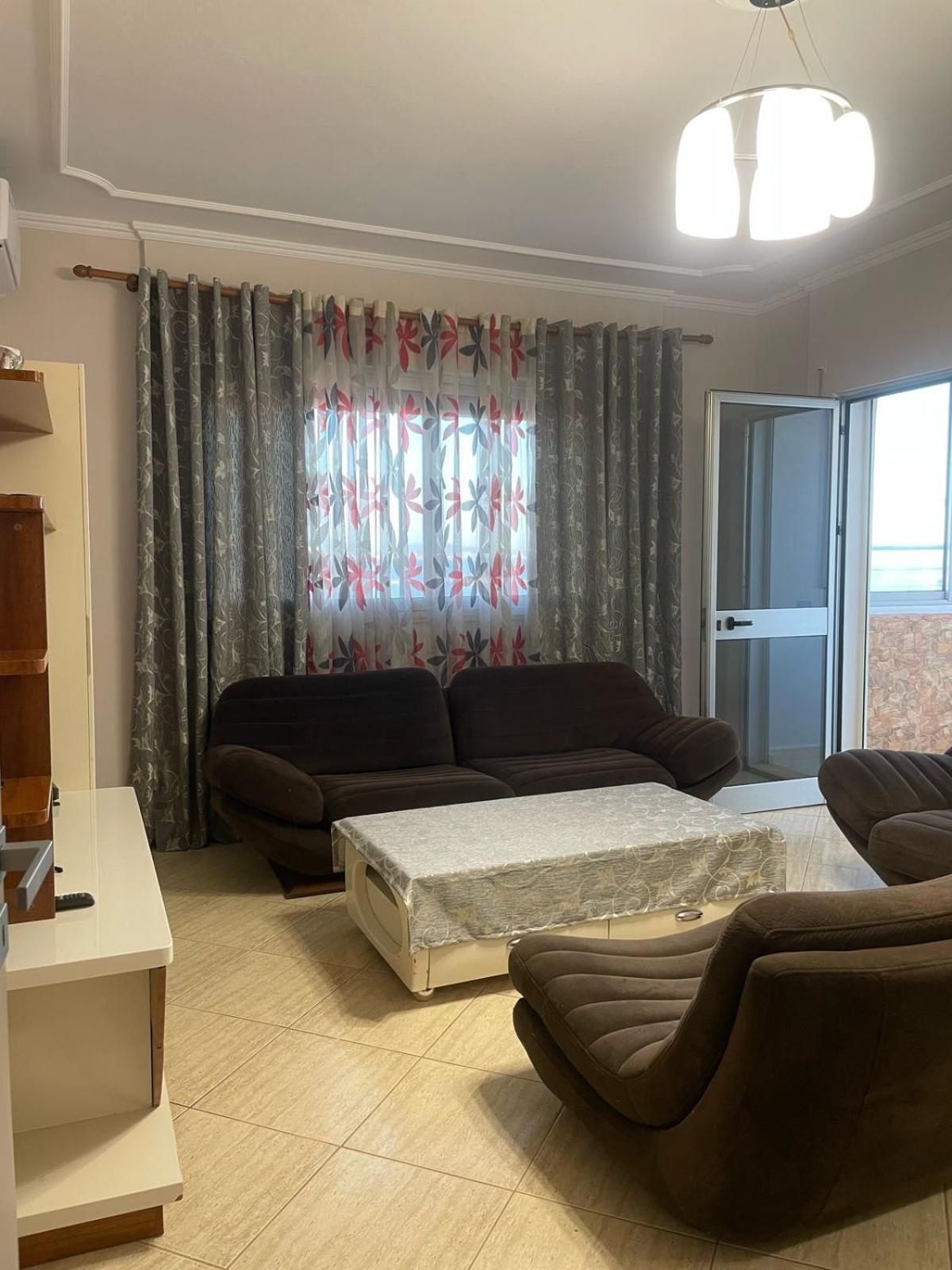 Hotel Kloest Дуррес Экстерьер фото