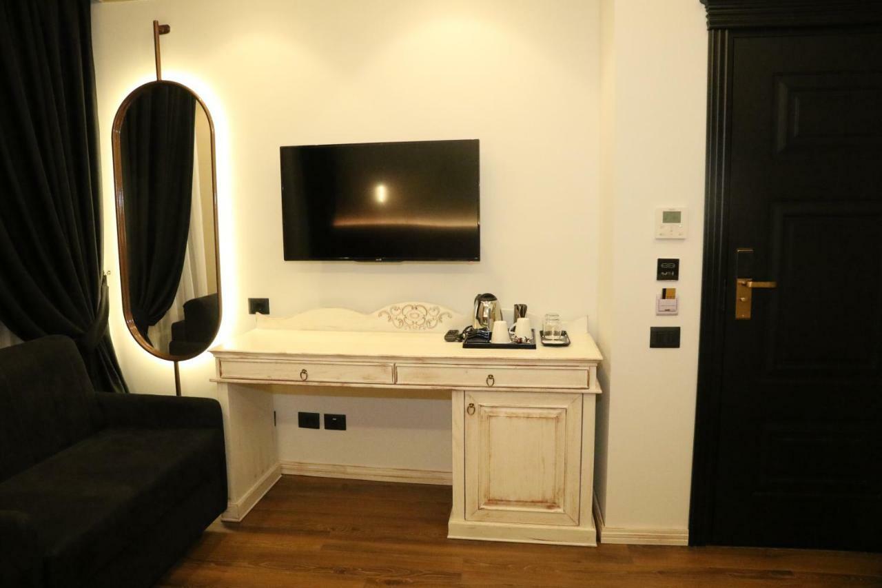 Hotel Kloest Дуррес Экстерьер фото
