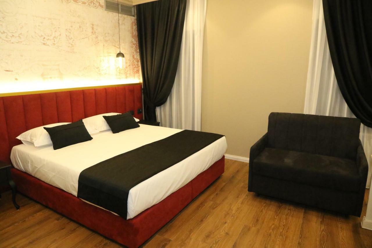 Hotel Kloest Дуррес Экстерьер фото