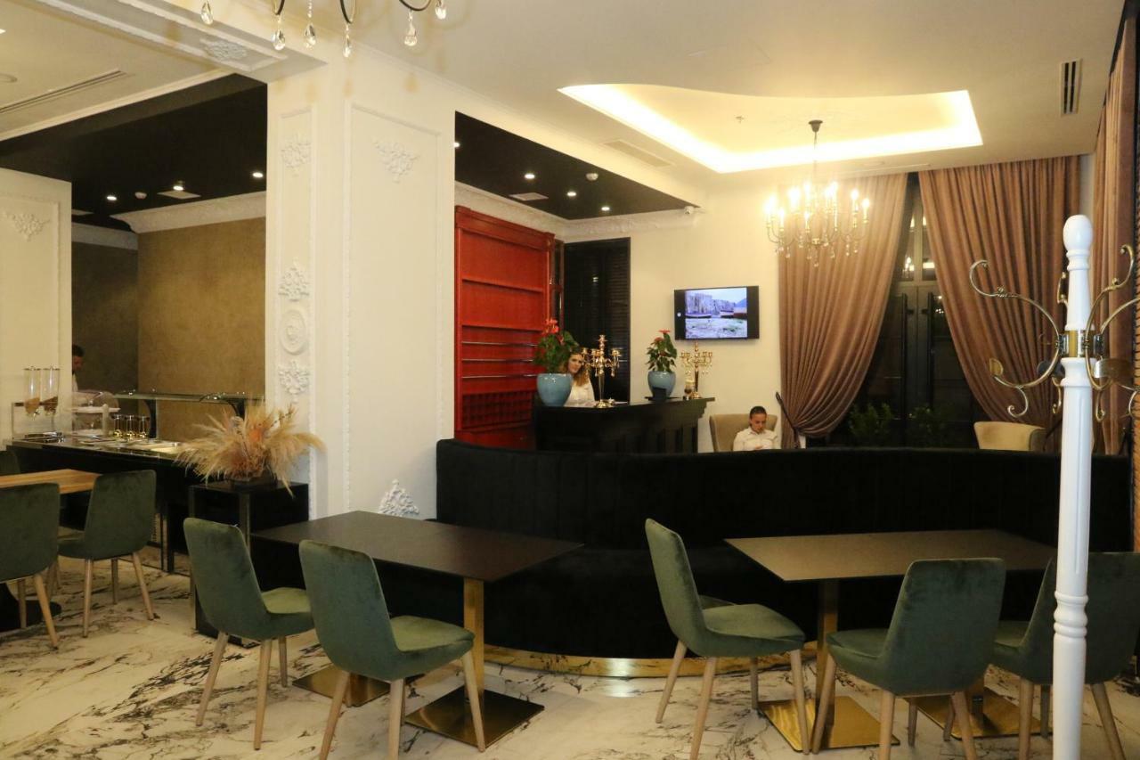 Hotel Kloest Дуррес Экстерьер фото