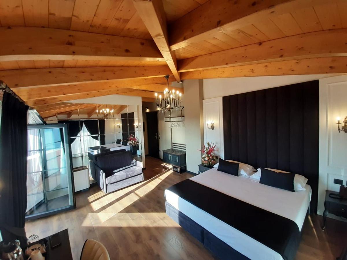 Hotel Kloest Дуррес Экстерьер фото