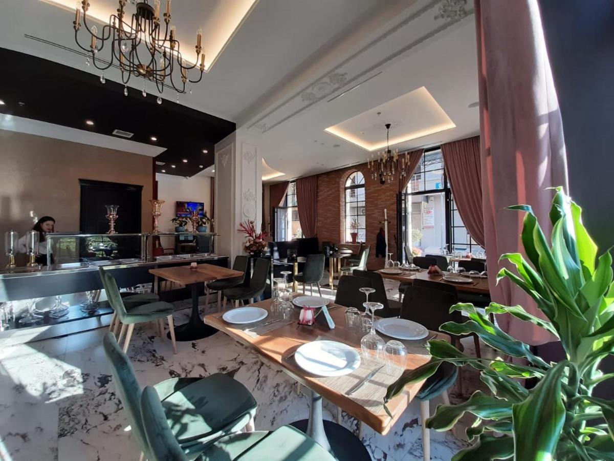 Hotel Kloest Дуррес Экстерьер фото